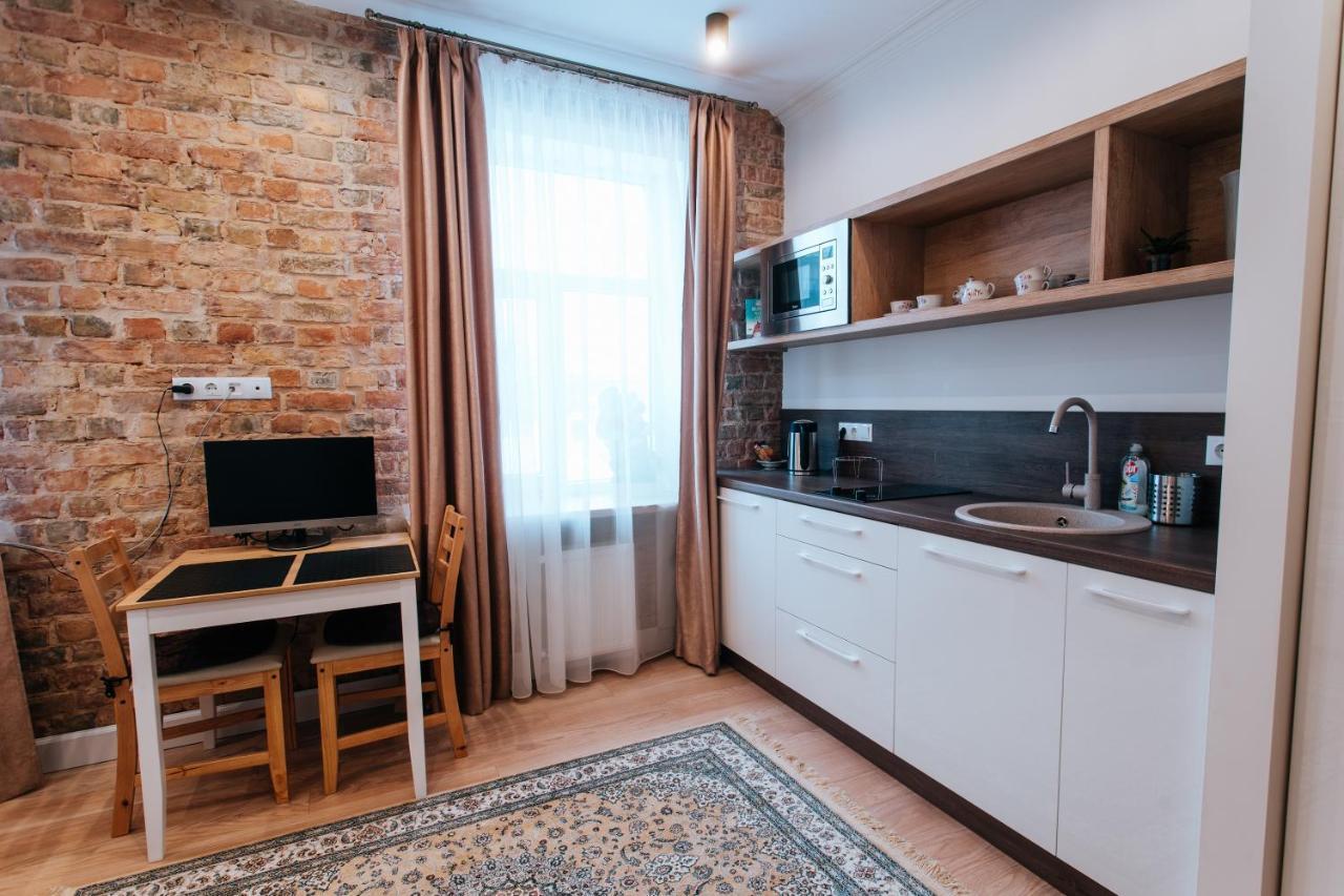 Stylish Latvian-Style Studio Apartment Near City Center, Parks, Cafes & Public Transit Riga Eksteriør billede